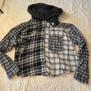 American Eagle Cropped Flannel Shirt with Hood Womens M